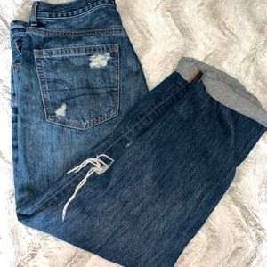 American Eagle mom jeans